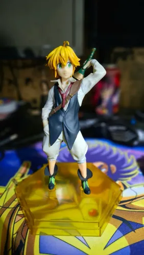 Action figures animes diversos