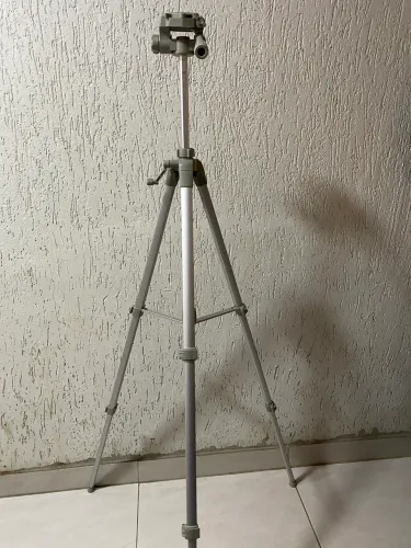 Tripé portátil para câmera e celular