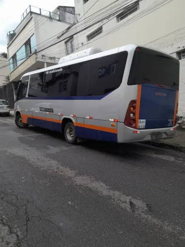 MICRO-ÔNIBUS LO915 MERCEDES BENS