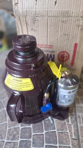 Macaco Hidropneumático 32 Toneladas MCM Garrafa MCC-17032