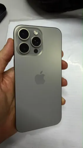 iPhone 15 Pro Max Titânio Natural 256GB - Novinho