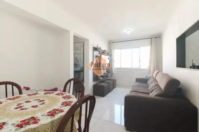 Apartamento no Centro da Penha, 02 dormitórios, 01 vaga, 56m², R$370.000,00.
