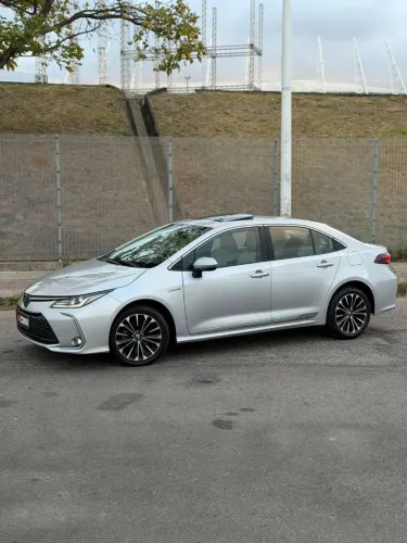 Toyota Corolla Altis Prem. Hybrid 1.8 Flex AUT 2024