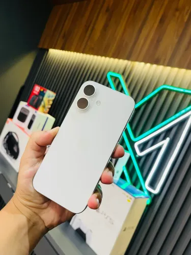 IPhone 16 / Pego o seu + Até 18x no cartão 