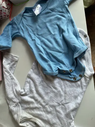 Roupa menino( baby)  10$ cada 