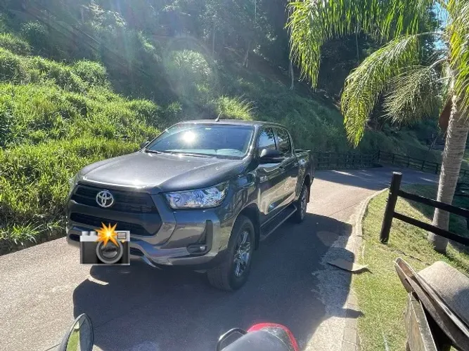 Toyota Hilux CD SR 4X4 2.8 TDI Diesel Aut. 2025