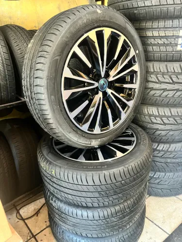 Jogo de rodas 17 (Corolla) com pneus Michelin