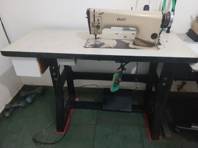 Maquina de costura industrial 