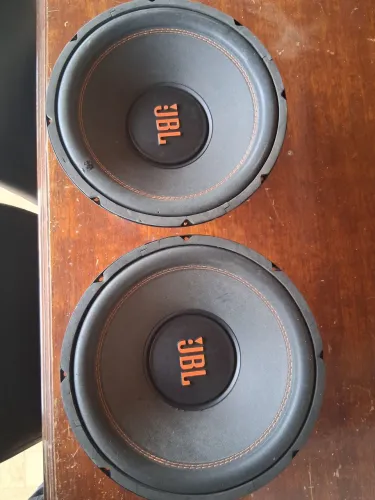 Par de subwoofer jbl 12 polegadas 