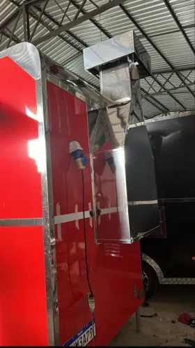 Trailer, Foodtruck com churrasqueira 