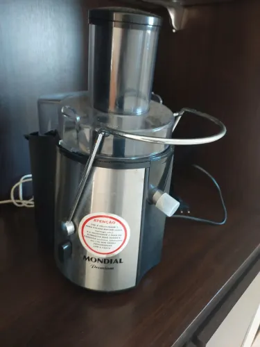 Vendi centrifuga Mondial.premium semi nova. 120 reais