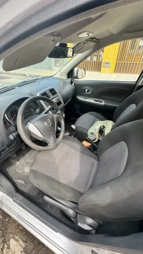 Nissan March S 1.0 12V Flex 5P 2015