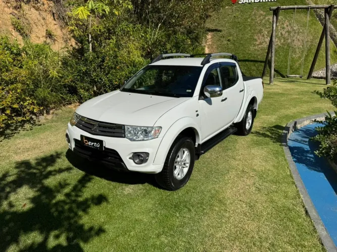 Mitsubishi L200 Triton HPE 3.2 CD TB Int.diesel AUT 2014