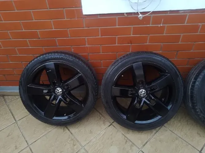 RODA E PNEU 19 TOUAREG OU CAYENNE