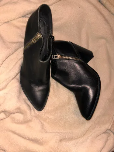 Bota Arezzo de couro TAM 35