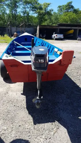 Barco de alumínio 