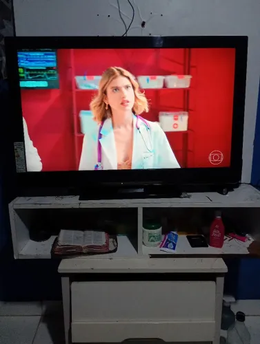 Por r$ 200 vendo esta tv Panasonic