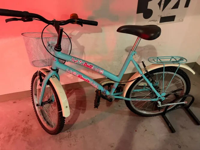 Bicicleta modelo bmx