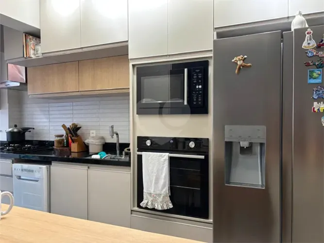 Apartamento à venda com 3 quartos, sendo 2 suítes, no condomínio Absoluto Mooca, São Paulo