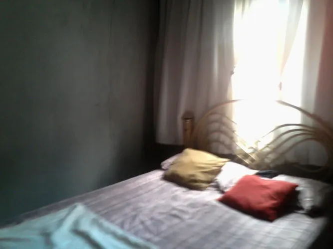 Vendo sobrado em viela com portão de acesso somente moradores.