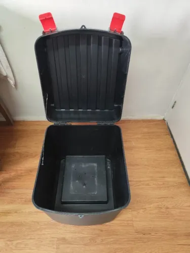 Baú 100L