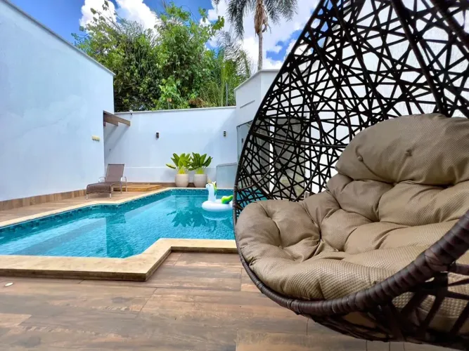 Casa à Venda no Jardim Presidente | 3 Suítes | Piscina Aquecida | Mobiliada