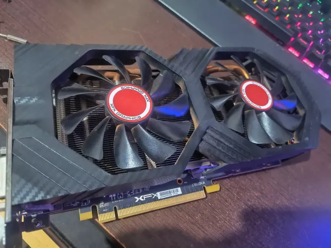 Placa De Vídeo AMD RX580 8GB XFX