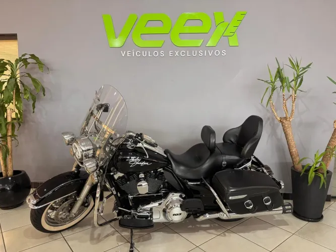 ROAD KING CLASSIC  FLHRC/ CUSTOM FLHRSI PRETA 2011/2011