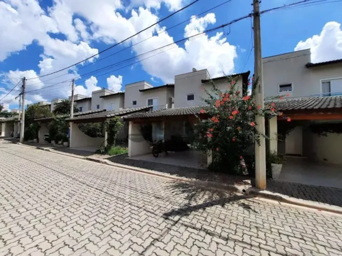 Casa em Condomínio para Locação em Sorocaba-SP 3 quartos, 1 suíte, 2 salas, 2 banheiros, 2