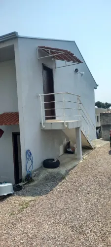 Sobrado 2 quartos no Tingui