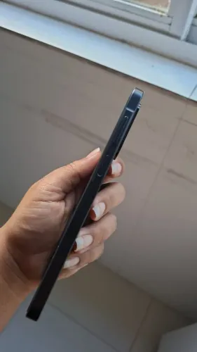 Celular com 3 meses de uso