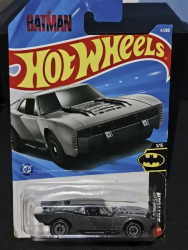 BATMOBILE - COLEÇÃO BATMAN