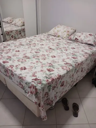 Vendo uma cama king nova nova demais quase zero