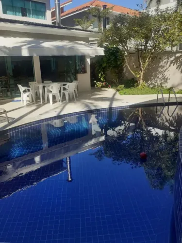 LOCAÇÃO DE TEMPORADA / VENDA - aceita permuta por APARTAMENTO - 200 mts do mar - CASA