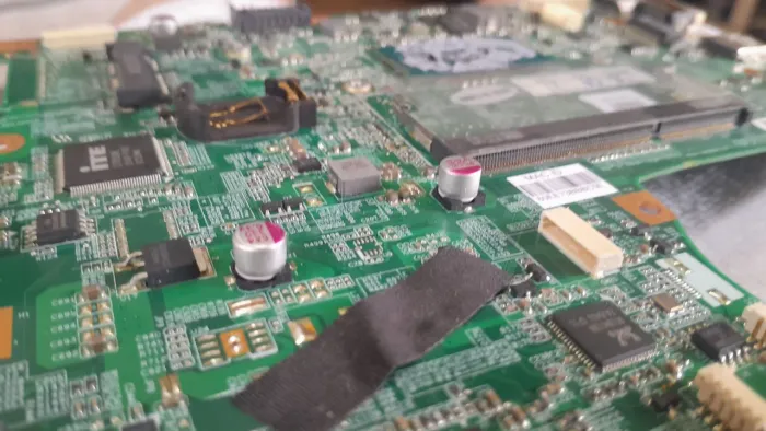 Placa mãe Positivo Master U1500(não sei se tá com defeito!!!) 