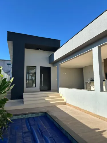VENDO EXCELENTE CASA DE ALTO PADRÃO EM CONDOMÍNIO FECHADO EM ARNIQUEIRAS CONFIRA