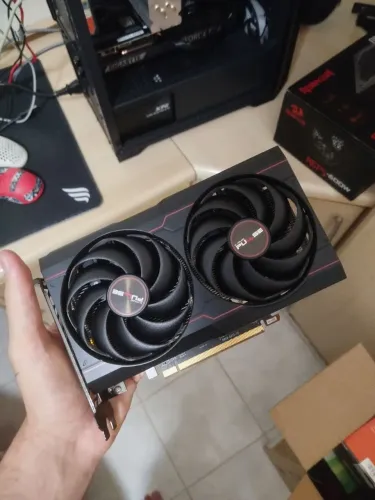 Placa de Vídeo RX 6600 Sapphire 8GB USADA