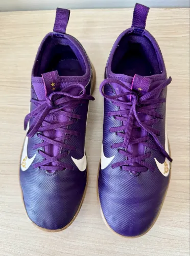 Chuteira Infantil Futsal Nike Zoom Vapor 16 Academy Kylian Mbappé