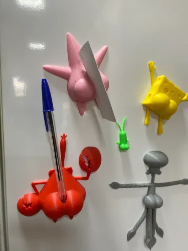Imã de geladeira porta caneta Bob esponja 