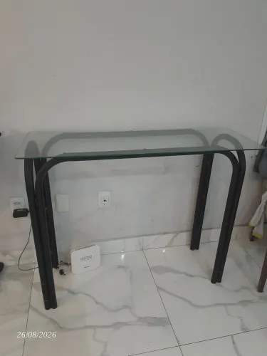Aparador com mesa em vidro