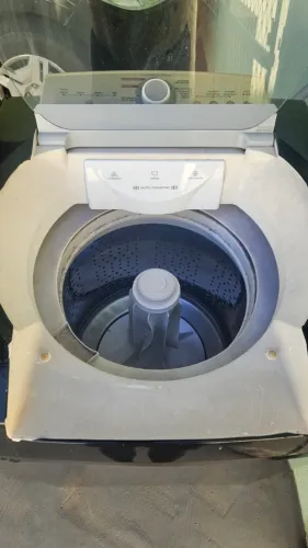 MÁQUINA DE LAVAR BRASTEMP ACTIVE 11KG COM DEFEITO