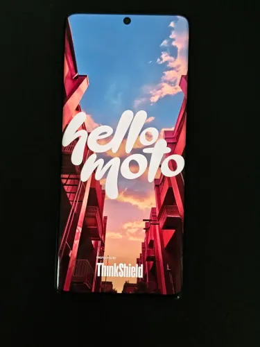 Moto Edge 50 Pro 256GB + Carregador Turbo