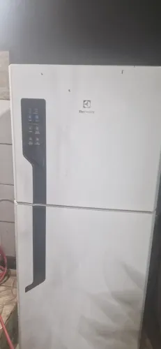 Geladeira com defeito