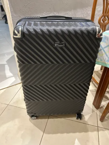 Mala de Viagem Tamanho GG  53x35x79 - usada uma vez