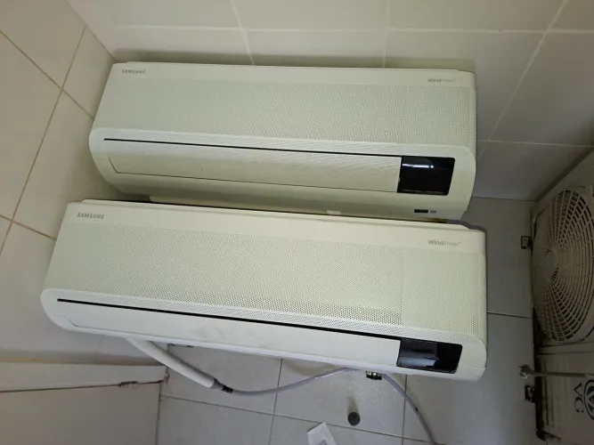 2 Ar-condicionados Samsung Wind Free 9000 BTUs