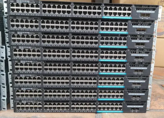 Switch Cisco c3650 12x48fd-l 48P 36 portas 10/100/1000 Mbps 12Portas 10G POE+