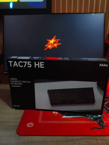 Teclado Magnético Akko TAC75 HE Hall Effect RGB