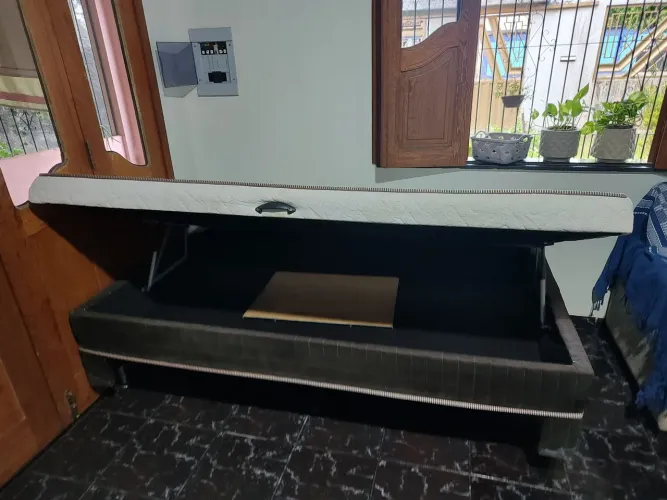 Cama box solteirão com baú