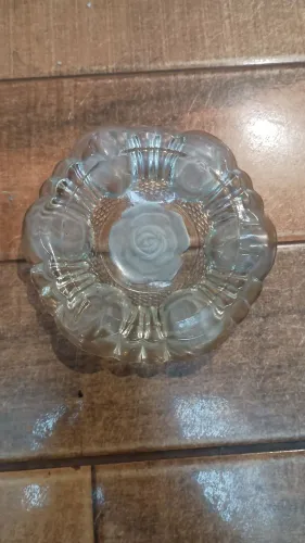 Cinzeiro vintage de vidro transparente com decoração floral 17 de diâmetro