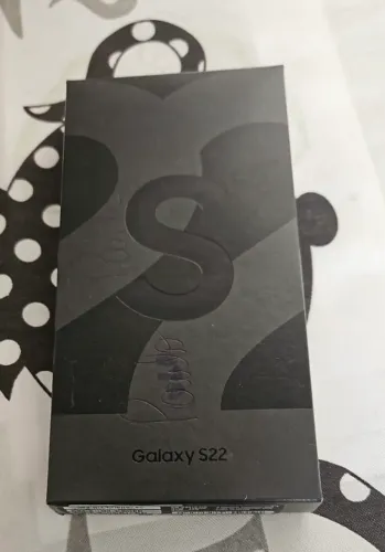 SAMSUNG GALAXY S22
